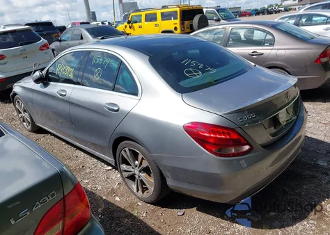 2016 Mercedes-Benz C 300 Luxury/Sport из США, поврежденный, VIN 55SWF4JB5GU115879